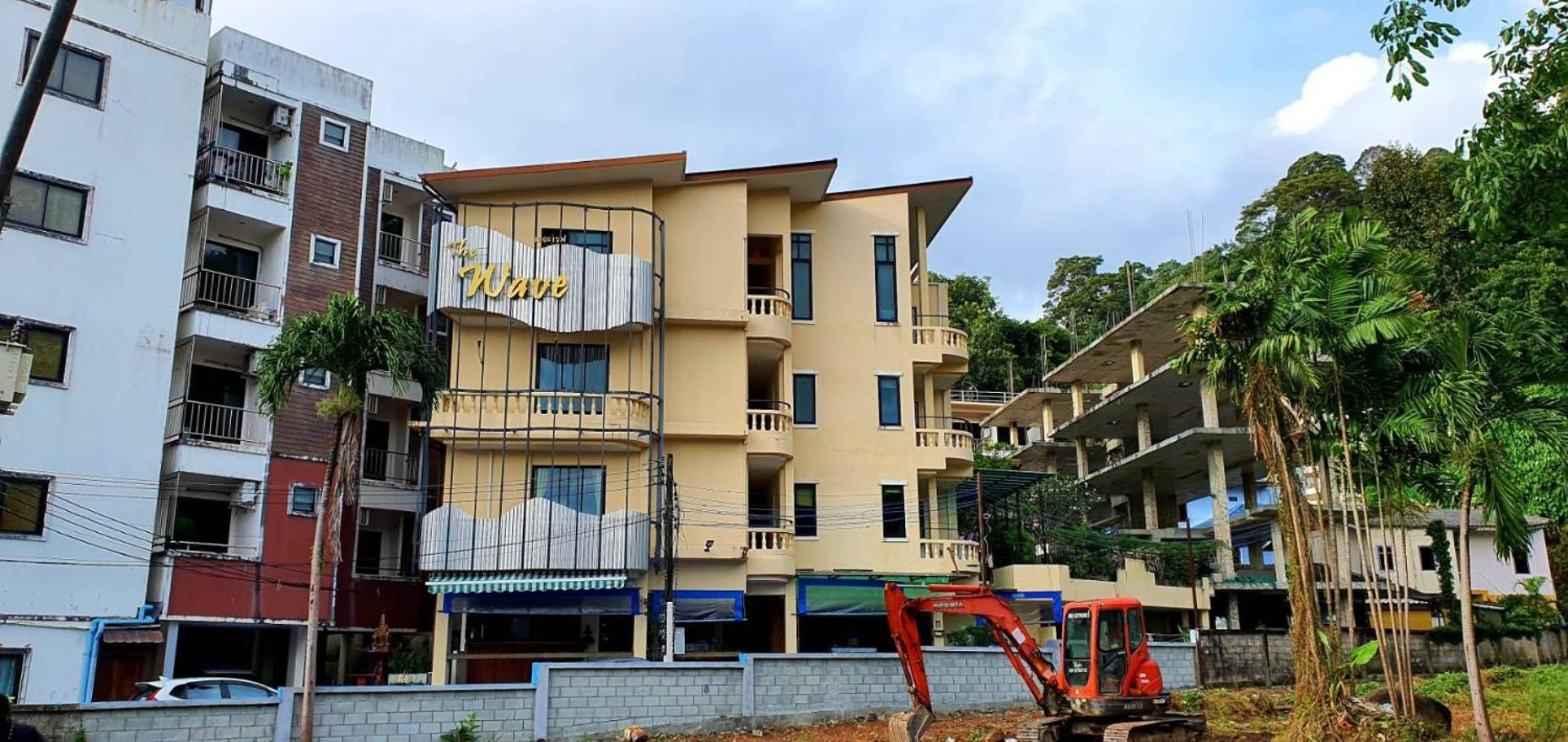 Royal Waves Hotel Patong Exterior foto