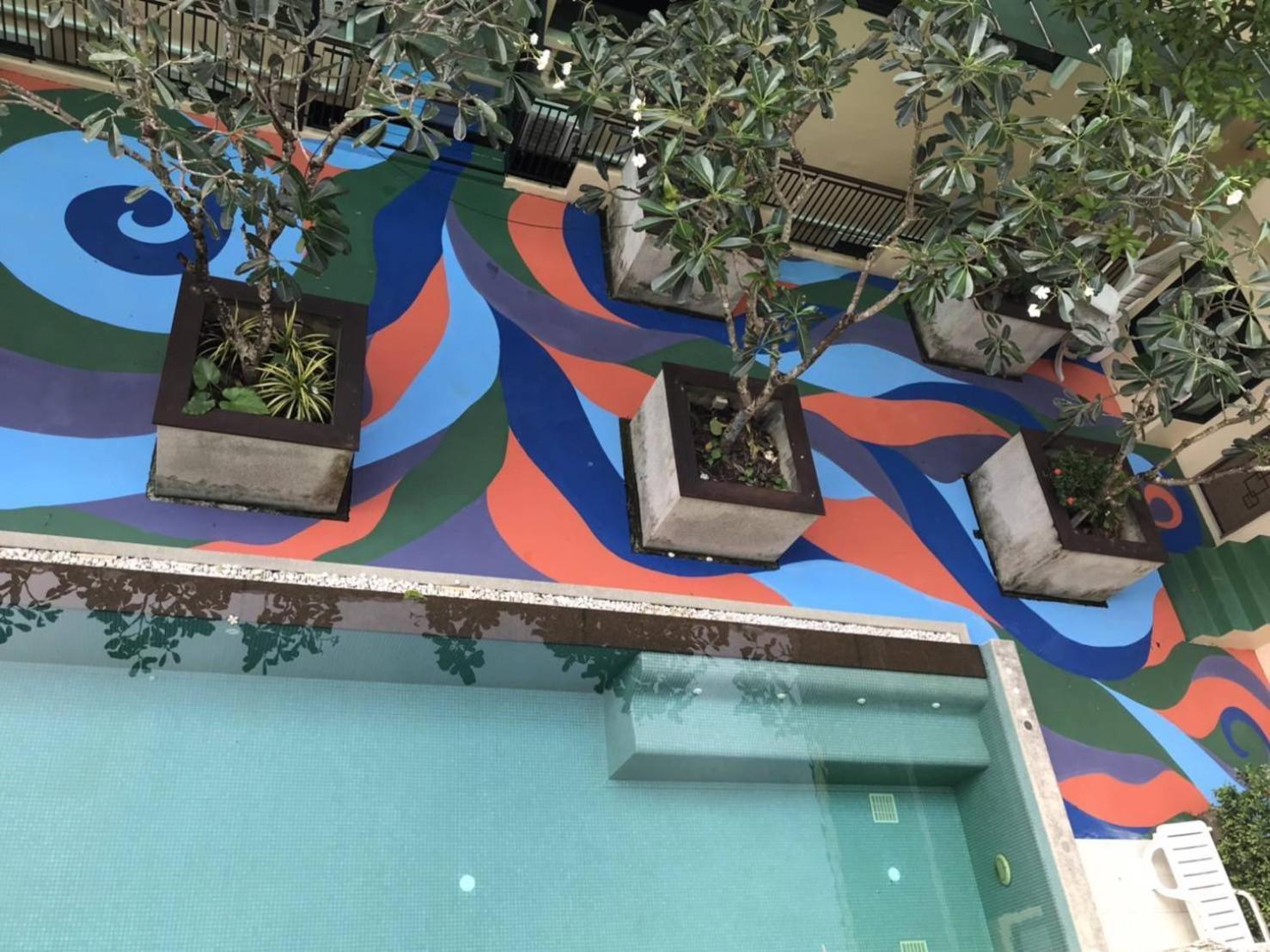 Royal Waves Hotel Patong Exterior foto
